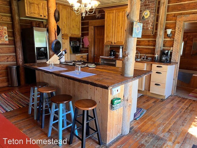 Foto del edificio - 1 br, 1 bath House - 1500 East 5000 South