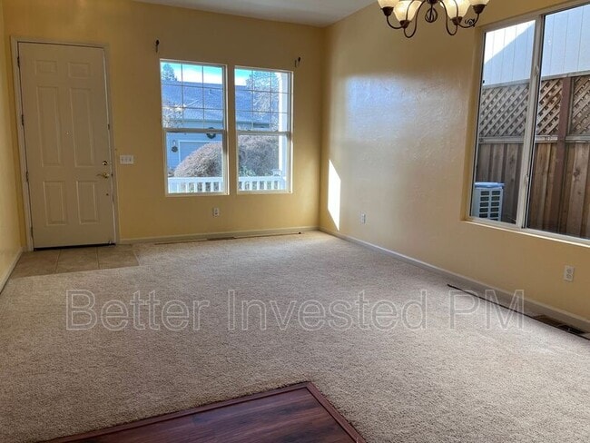 Building Photo - 2423 Guerneville Rd