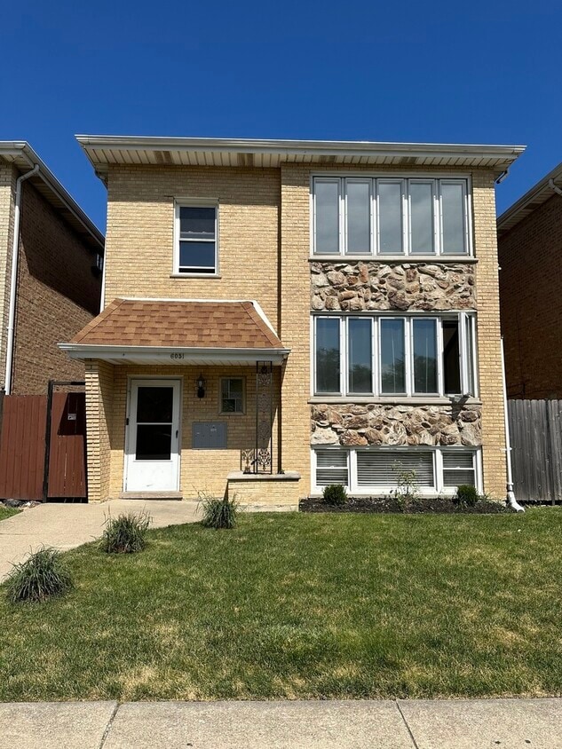 Primary Photo - 6051 S Keating Ave