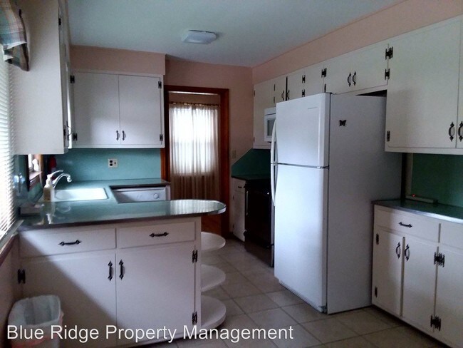 Foto del edificio - 4 br, 2 bath House - 1320 Post St.