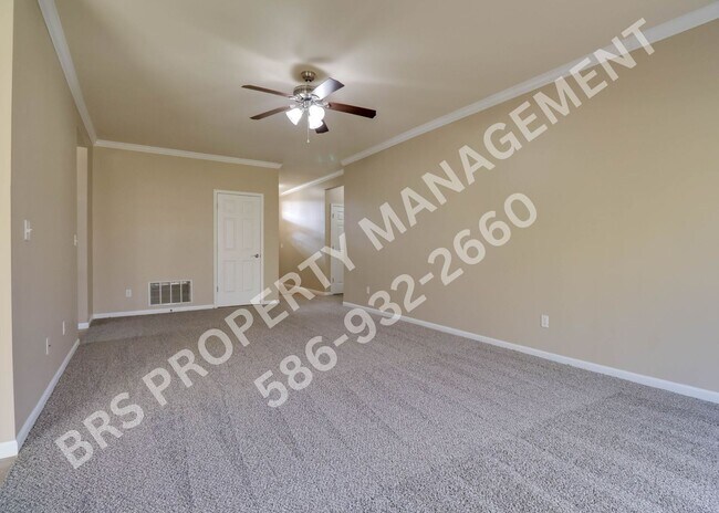 Foto del edificio - Ground Floor 2 BR, 2 BA condo with attached garage