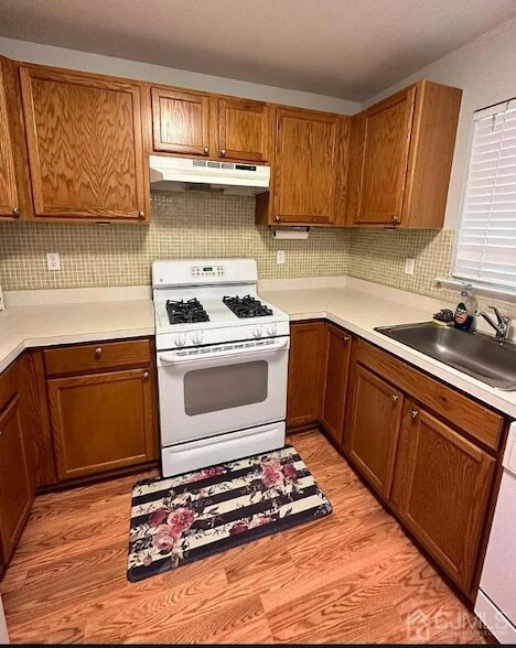 Building Photo - 36 Henry Street Unit 36B