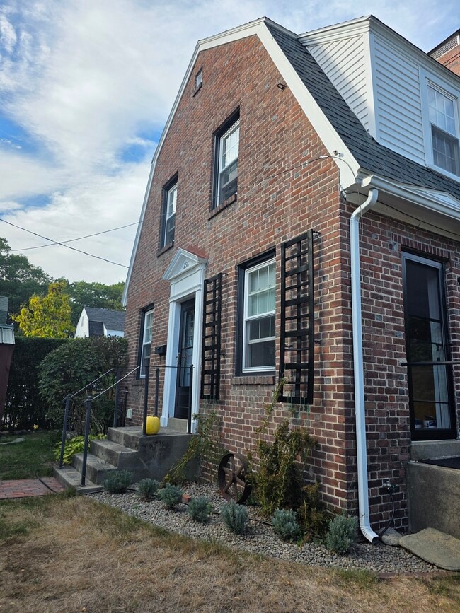 Exterior - 258 Raleigh Way