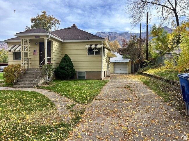 Building Photo - 3580 Van Buren Ave