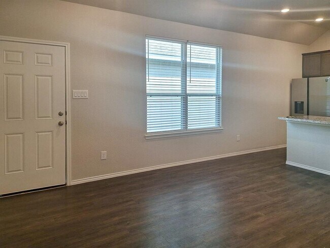 Foto del edificio - 11781 White Cedar St