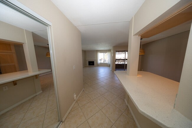 Building Photo - 10350 Caminito Cuervo