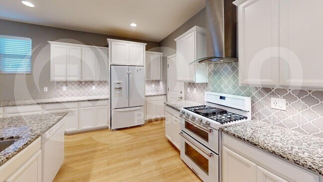 Building Photo - 12295 Old Mill Pl