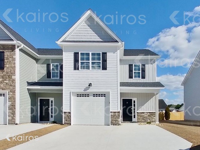 Primary Photo - 3716 Oak Leaf Way Unit F