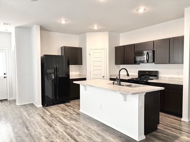 Building Photo - 1208 Clydesdale Dr