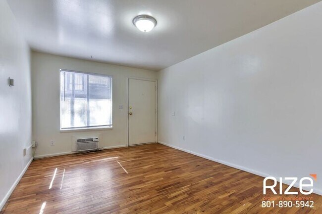 Building Photo - 1872 S 200 E