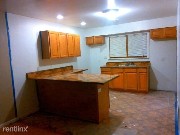 Primary Photo - 3 br, 2 bath House - 969 Hobart street