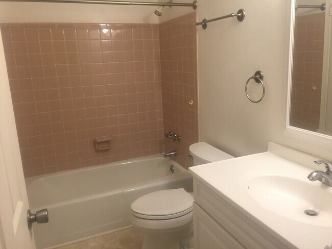 Foto del edificio - Beautiful 3BR/2BA in Southwest Greensboro!