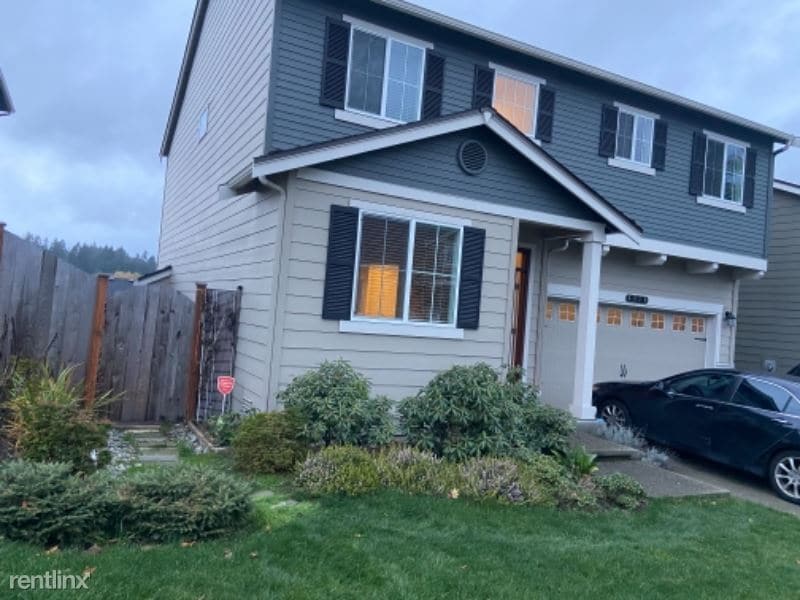 Primary Photo - 4 br, 2.5 bath House - 4818 52nd Ave Ct W