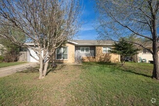 Building Photo - 2909 S Marrs St