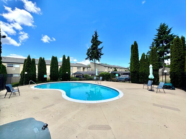 Foto del edificio - Scenic Lakeside Apartment for Rent - Federal Way