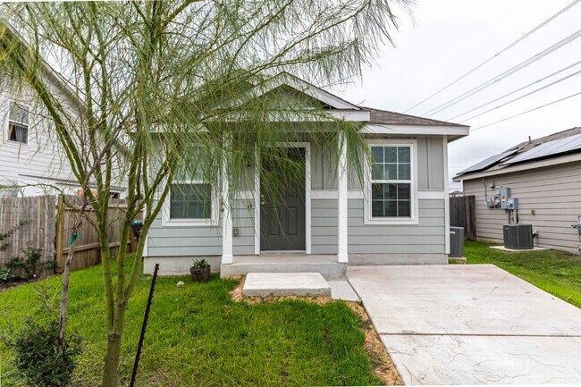 Building Photo - 7029 Sunspot