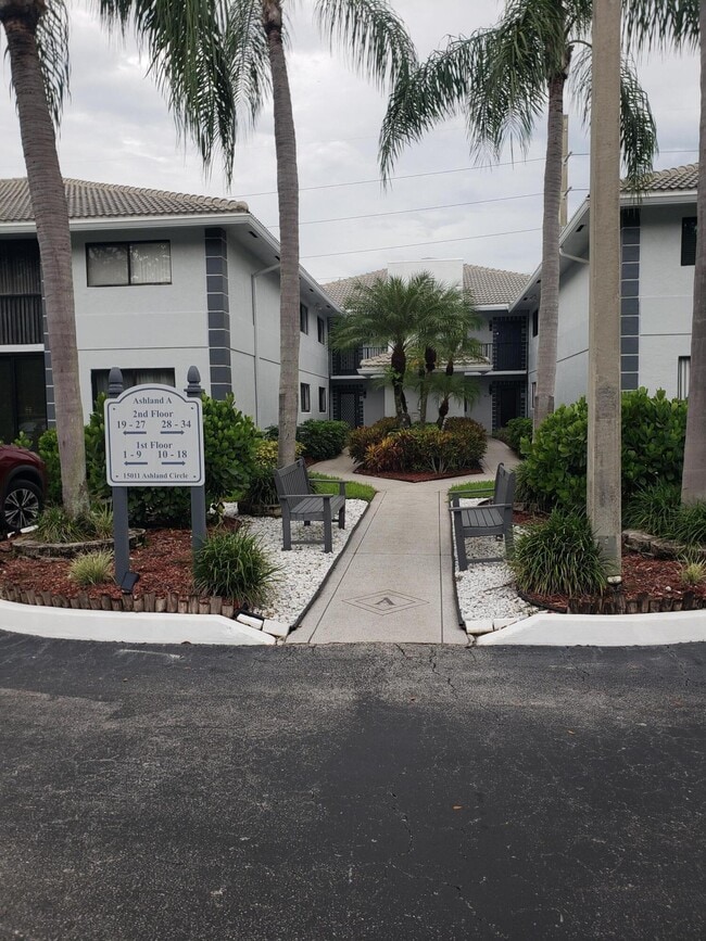 Building Photo - 15011 Ashland Cir