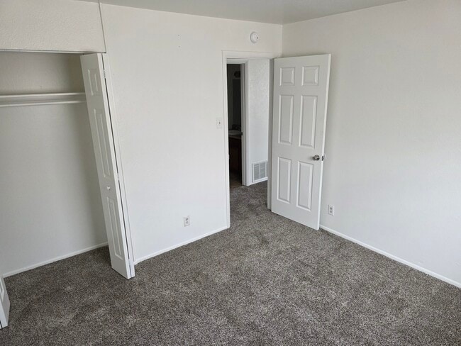 Building Photo - 3001 Azalea St