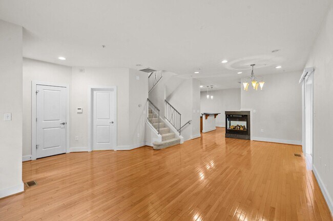 Building Photo - 9625 Milestone Way