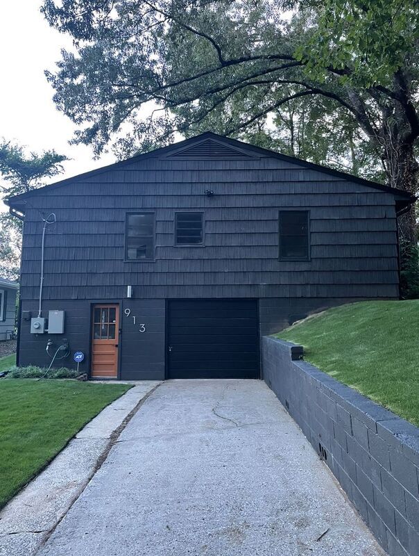 Building Photo - 913 Redfern Trail