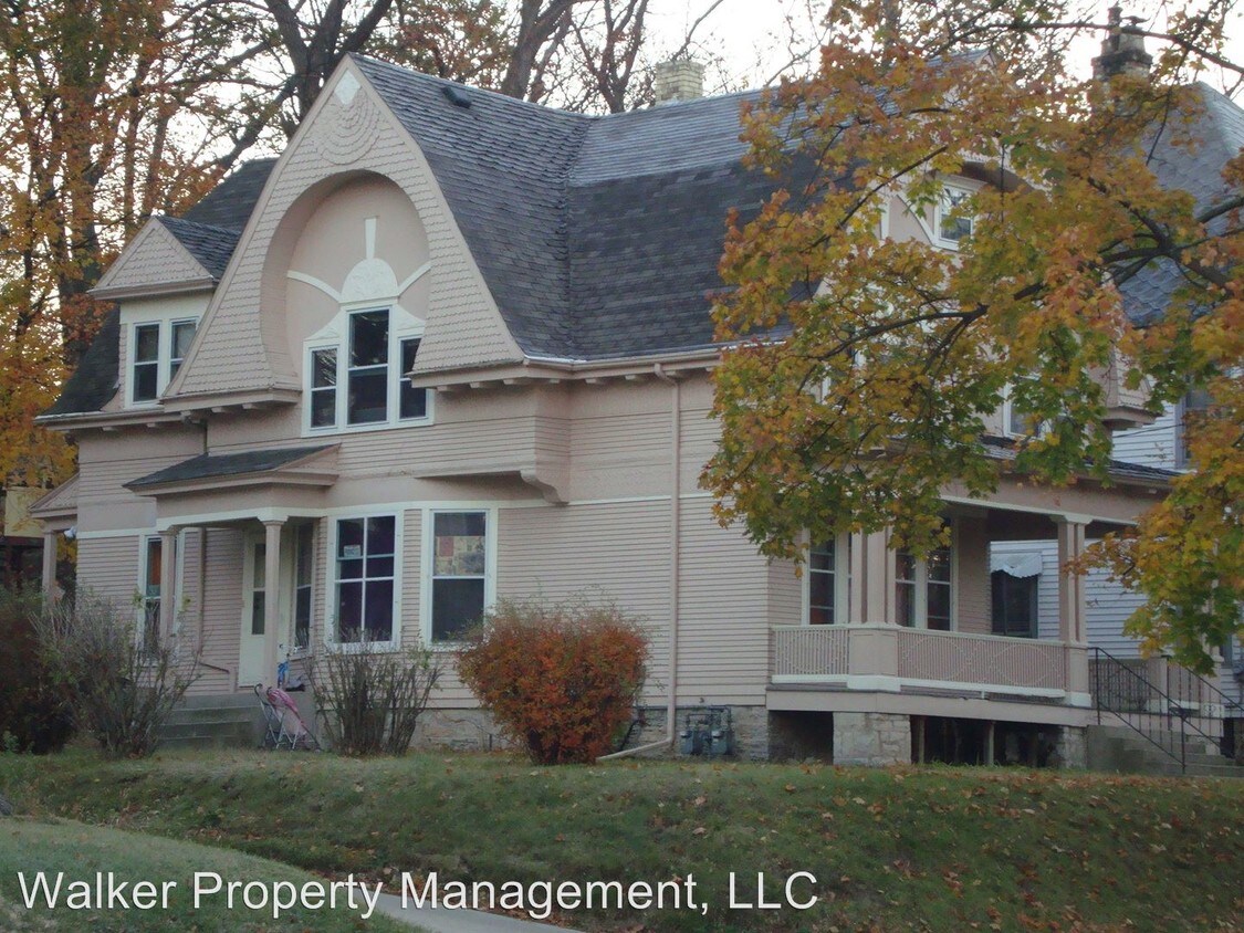 Primary Photo - 2 br, 1 bath Apartment - 551 S. Main St.