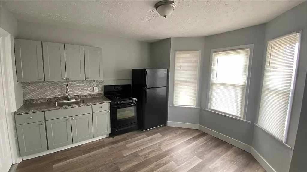 Redone Kitchen - 135 Delevan St