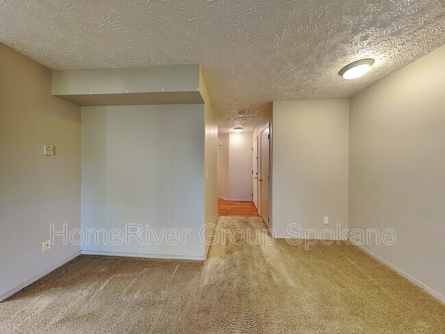 Foto del edificio - 12002 E Valleyway Ave