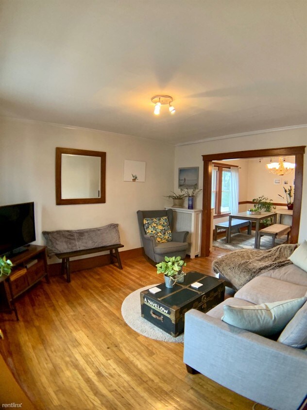Primary Photo - 2 br, 1 bath House - 36 Creeley Rd