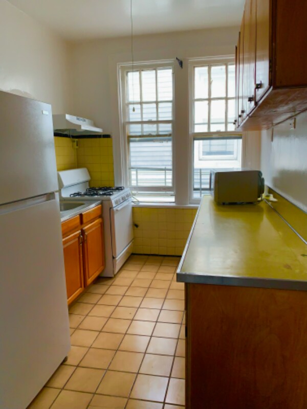 Foto del edificio - 2129 Virgil Pl