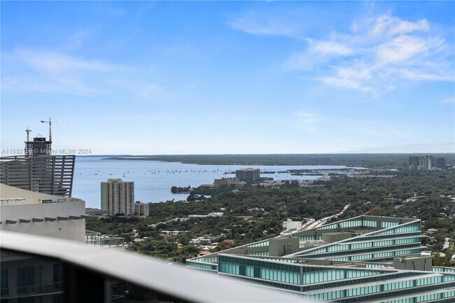 Building Photo - 1000 Brickell Plaza