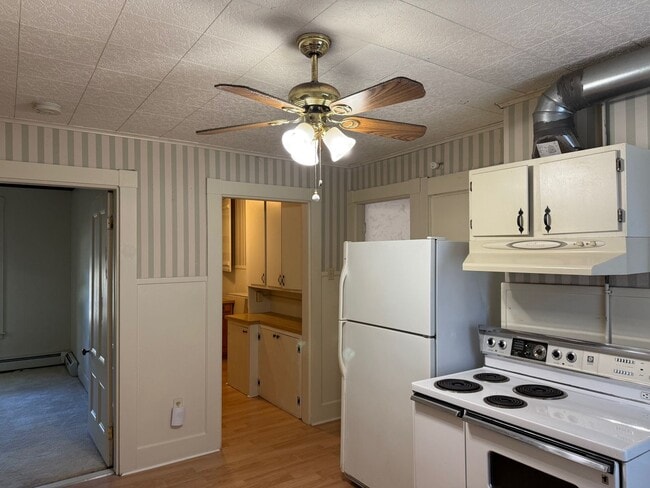 Photo - 66 Stroudwater St. #2 Apartment