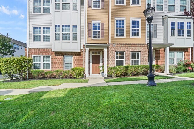 Building Photo - 32 Truman Dr