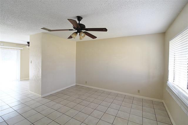 Building Photo - 108 Lakewood Dr