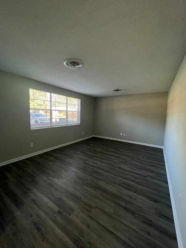 Foto del edificio - Brick Ranch in Columbia County