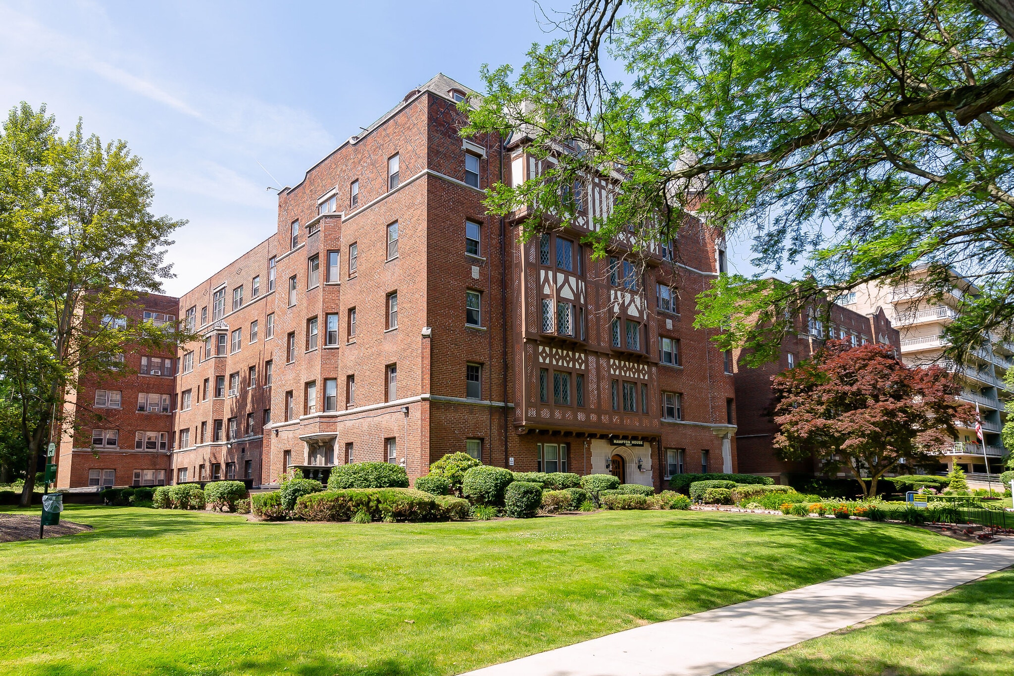 Hampton House – photo 1