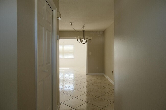 Foto del edificio - 980 Woodland Ave
