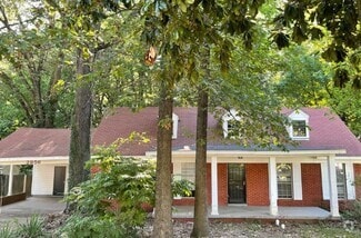 Building Photo - 2956 Kenneth St