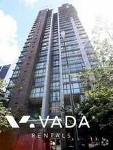 Building Photo - 1068 Hornby St