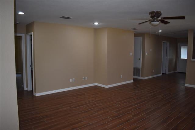 Building Photo - 721 Pickwick Ln