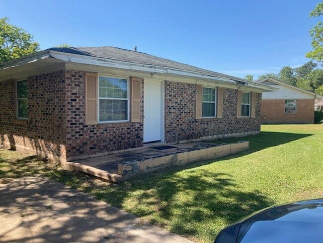 Photo - Gulfport 3 Bedroom House