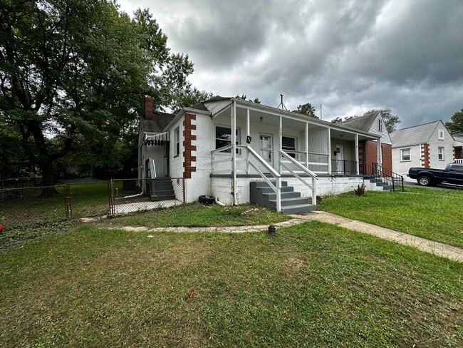 Foto del edificio - Two-Bedroom Home In Rosedale