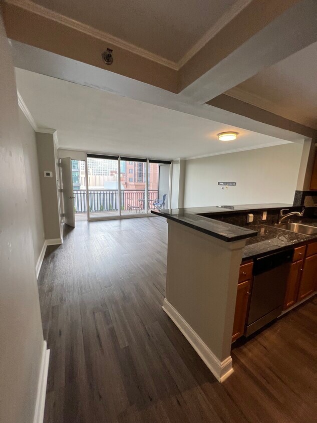 Primary Photo - 620 Peachtree St NE