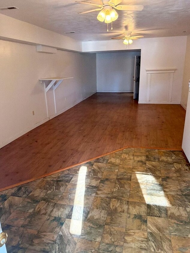 Foto del edificio - Pet-Friendly Studio Apartment Within Historic Scottsville Building