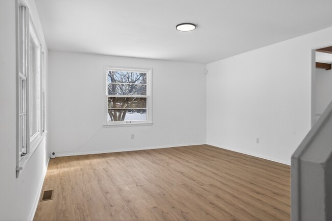 Foto del edificio - 2007 W 75th Pl