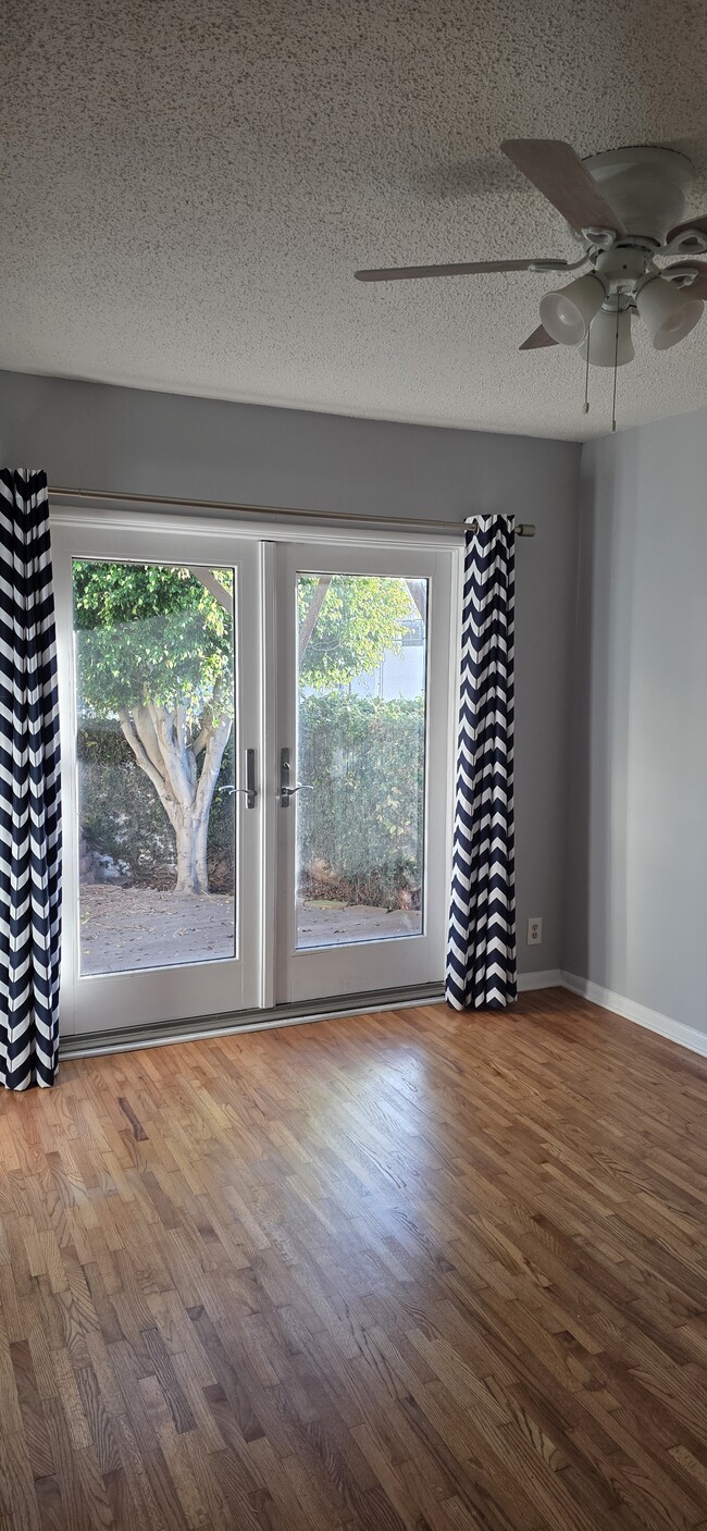 Foto del edificio - 906 2nd St