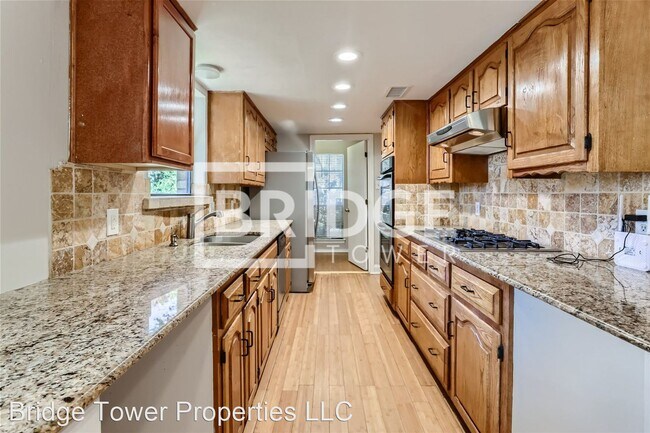 Building Photo - 4 br, 3 bath House - 303 Trailridge Drive