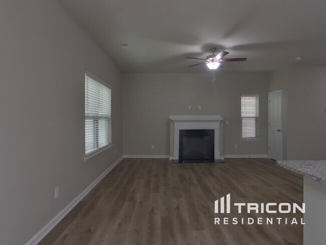 Building Photo - 119 Spring Knoll Dr