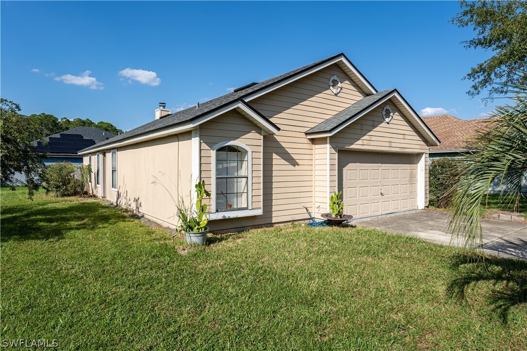Primary Photo - 2022 Hunters Trace Cir