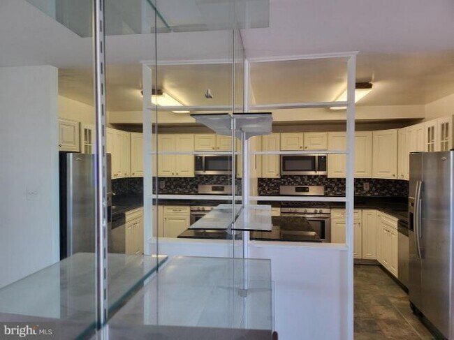 Foto del edificio - 4977 Battery Ln