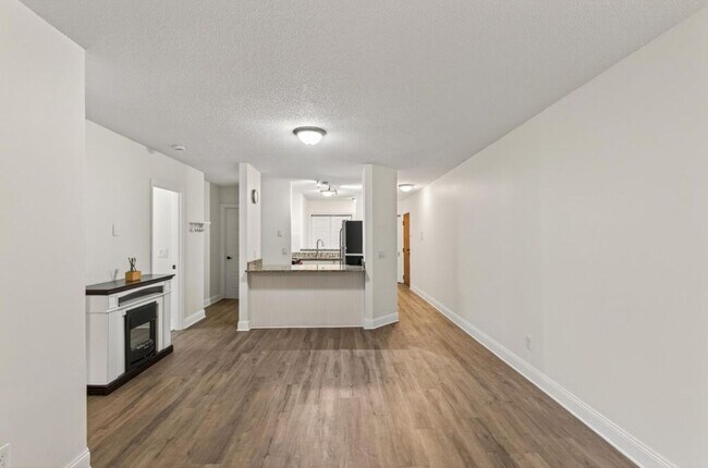 Foto del edificio - Newly Remodeled 2Bed 1Bath Townhome in Prior Lake!